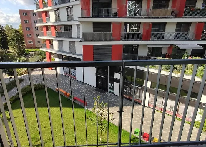 Brand New Modern Stylish + Parking & Balcony Apartmán